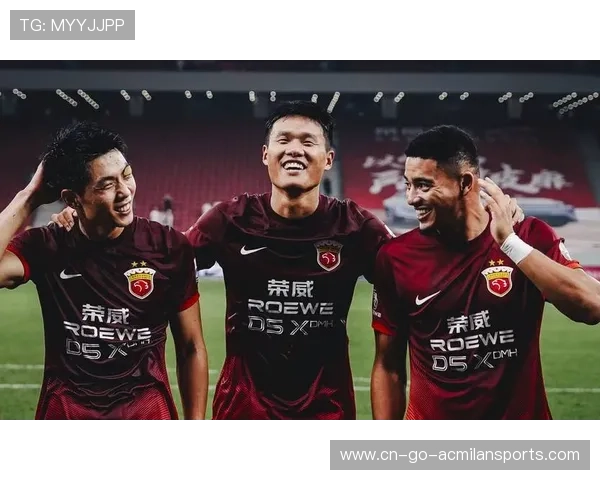 海港欲签国脚中卫,打造铁血防线新篇章 海港欲签国脚中卫,打造铁血防线新篇章